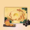Trăng Vàng Hoàng Kim Vinh Hoa (Vàng) Hộp Giấy (4 Bánh X160g + Trà Ô Long 50g)