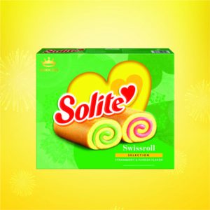 SOLITE BÁNH BÔNG LAN CUỘN KEM VỊ DÂU & VỊ LÁ DỨA 324G